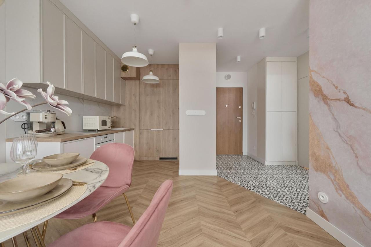 Elegant Apartment With Balcony Krakowska Wroclaw By Renters Prestige Eksteriør billede